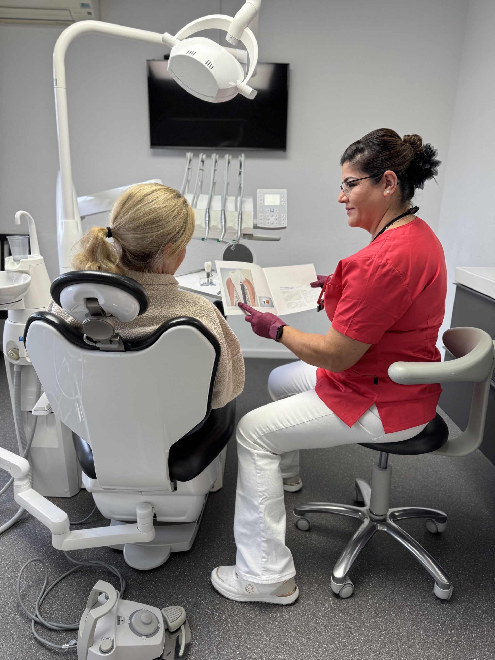 Zahnarzt Seelze erster Besuch Angstpatient ausführliche Erklärung bester Zahnarzt Seelze 2-min